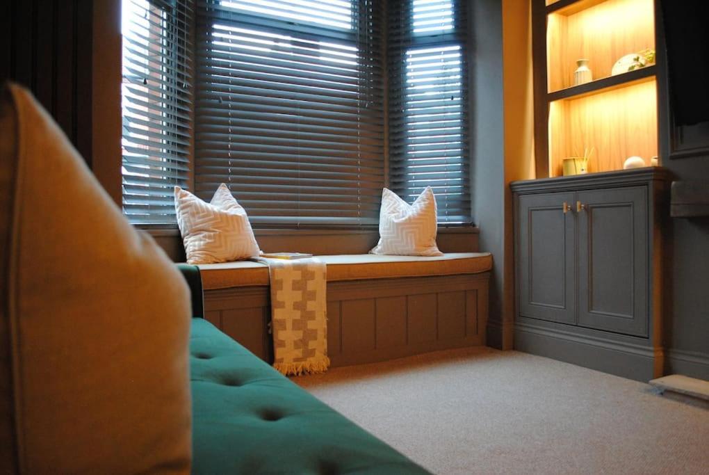 Cosy Renovated House In Warrington Villa Kültér fotó